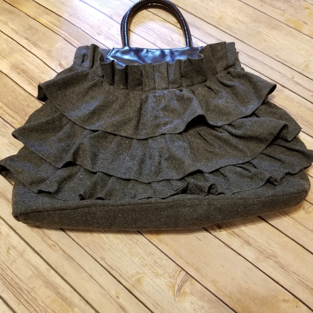 Charlotte Russe grey flannel ruffled pocketbook